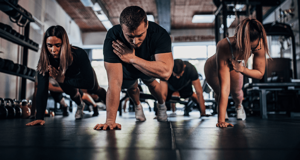 why longevity experts are prioritizing strength over cardio in 2025